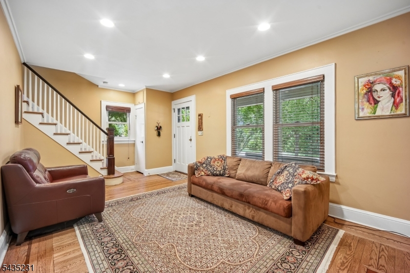76 Meadowbrook Road Short Hills, NJ 07078 - Photo 5 of 18