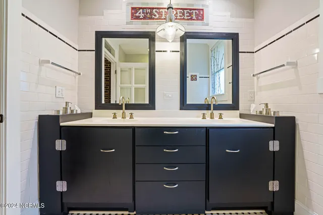 $2,100 | 715 North 4th Street, Unit 101, Wilmington, NC 28401