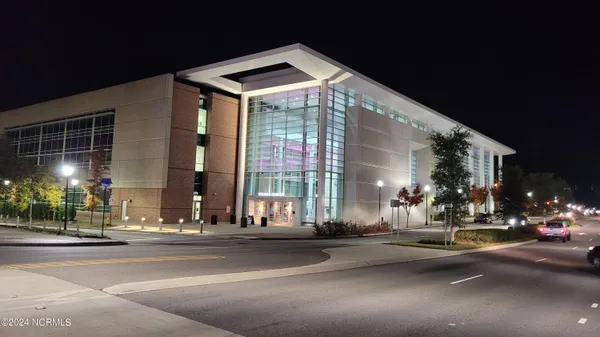 $2,051 | 715 North 4th Street, Unit 101, Wilmington, NC 28401