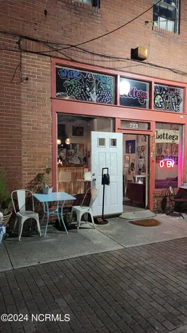 $2,100 | 715 North 4th Street, Unit 101, Wilmington, NC 28401