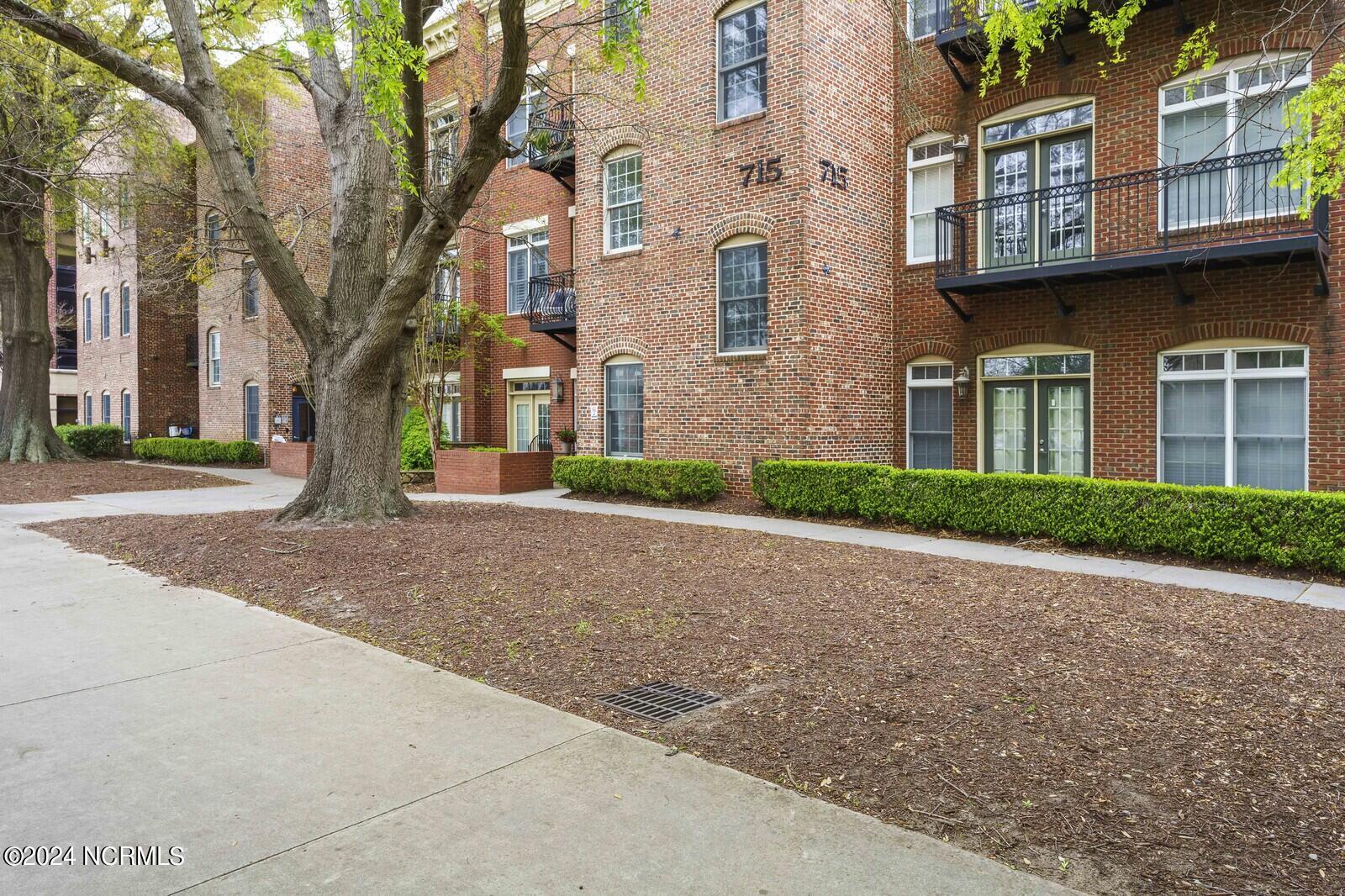 715 North 4th Street, Unit 101 Wilmington, NC 28401 - Photo 4 of 30 04_cbre47579_Kenny_Onufrock_mls