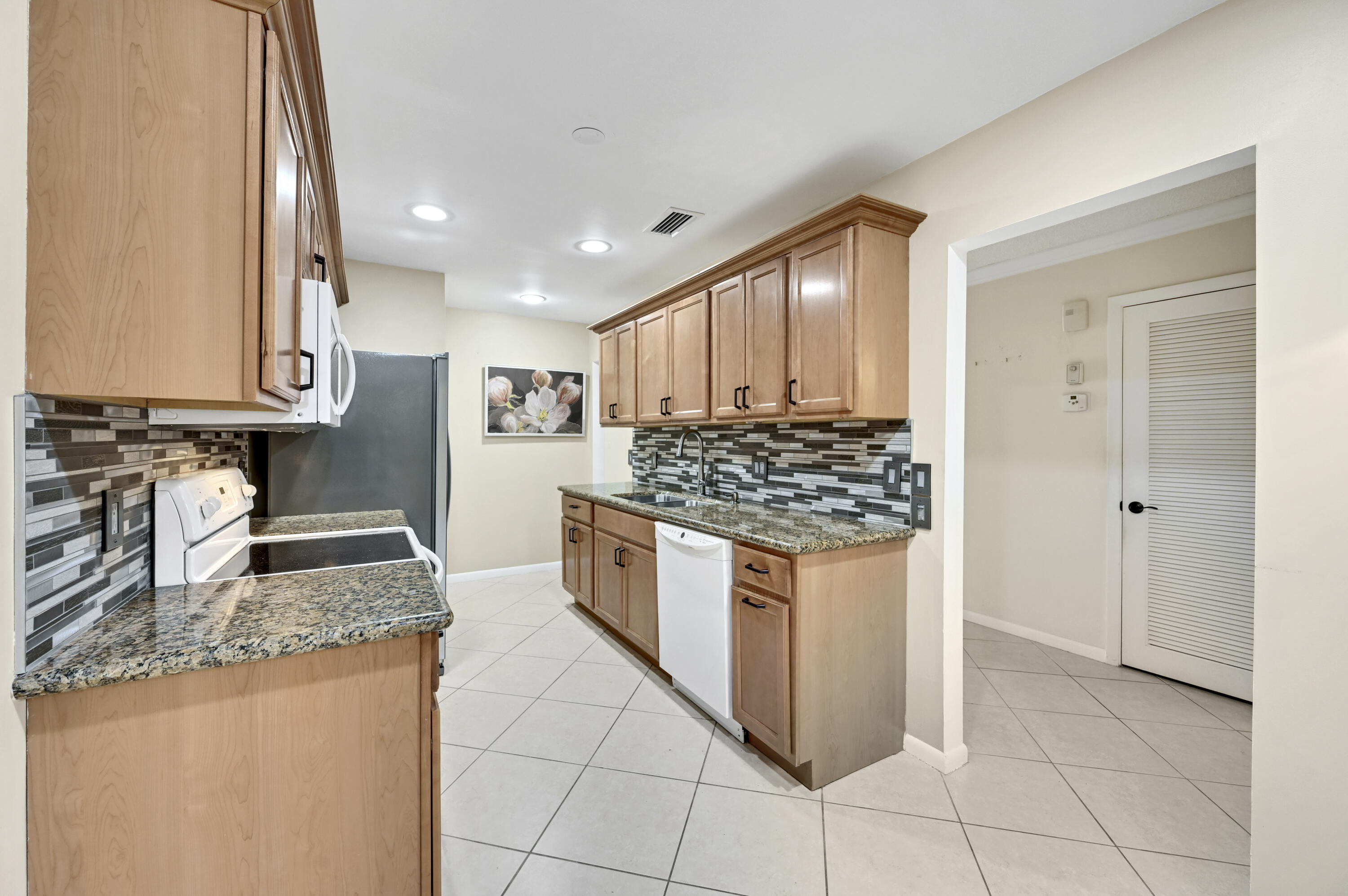 21863 Arriba Real, Unit G Boca Raton, FL 33433 - Photo 12 of 32 21863 Arriba Real 8G, Boca Raton, FL008