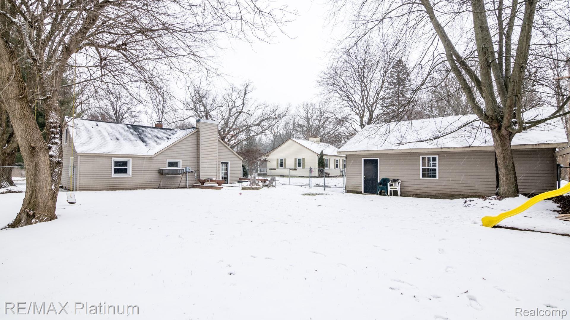 1605 Park Road Jackson, MI 49203 - Photo 6 of 47 6.jpg