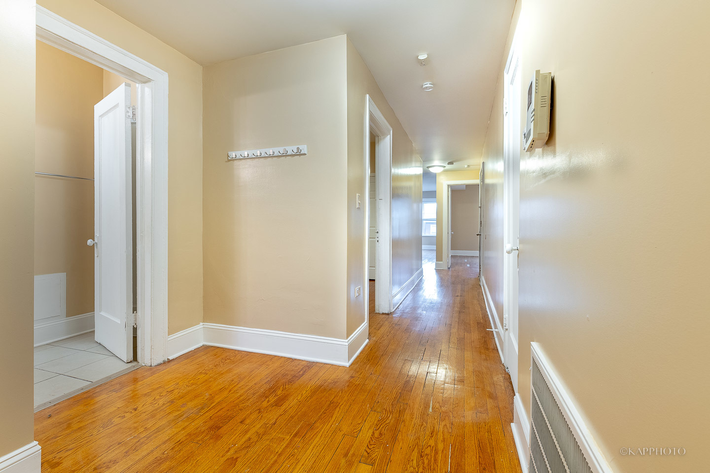 6819 South Ridgeland Avenue, Unit 2 Chicago, IL 60649 - Photo 10 of 27 a view of gallery