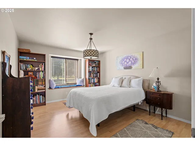 $749,000 | 75077 Oregon Lane, Irrigon, OR 97844