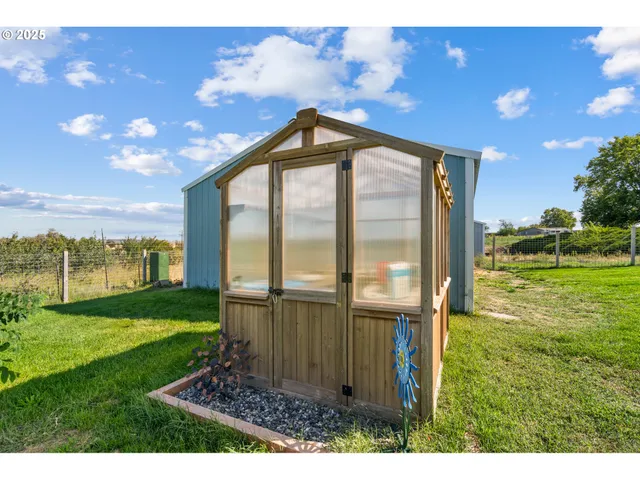 $749,000 | 75077 Oregon Lane, Irrigon, OR 97844