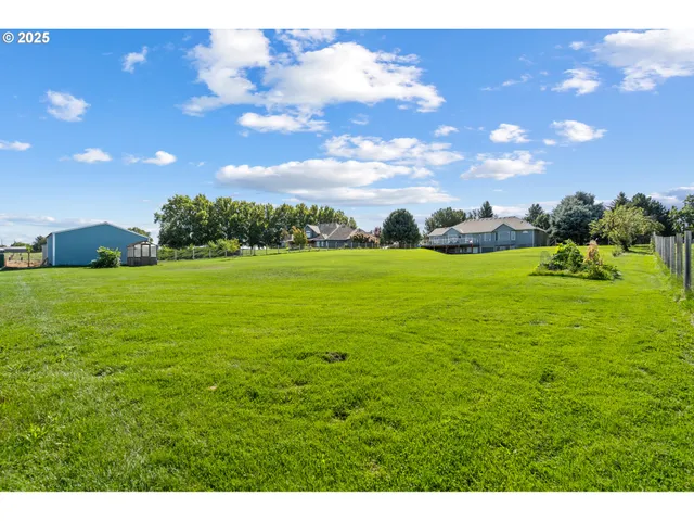 $749,000 | 75077 Oregon Lane, Irrigon, OR 97844