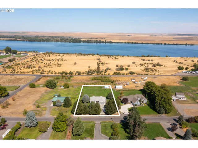 $749,000 | 75077 Oregon Lane, Irrigon, OR 97844