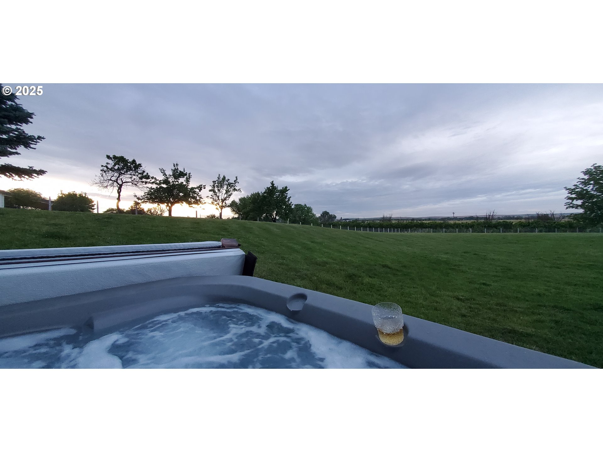 75077 Oregon Lane Irrigon, OR 97844 - Photo 41 of 41 a view of a backyard