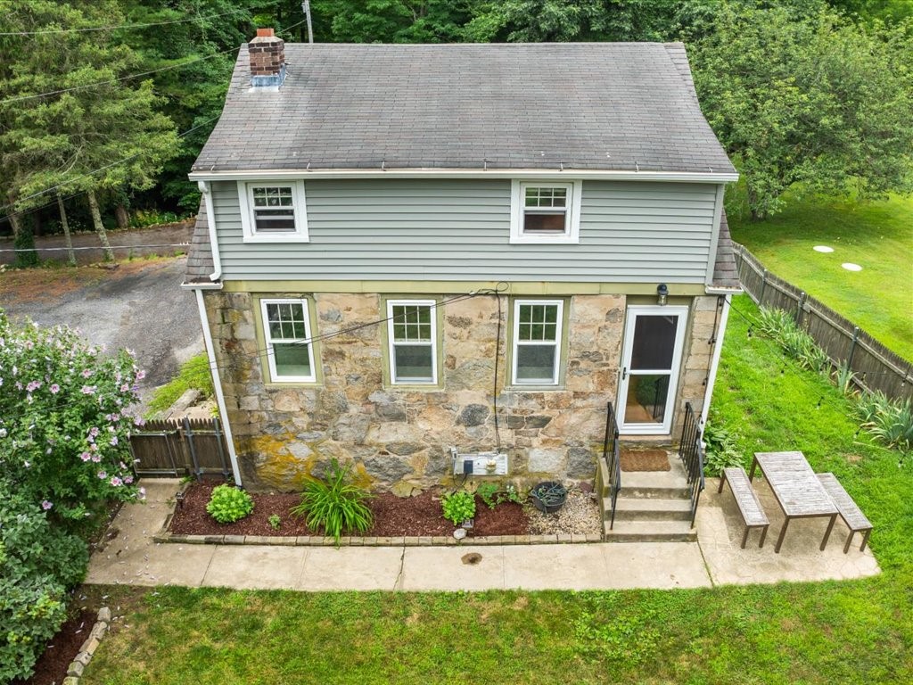 7 Fairground Way Scituate, RI 02831 - Photo 5 of 40