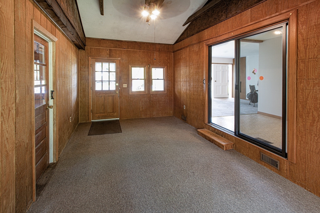21 Dwight Street Hatfield, MA 01038 - Photo 9 of 24 a view of hallway with windows