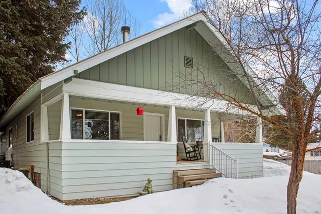 $549,000 | 202 South School Street, Cascade, ID 83611