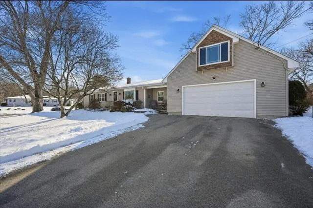 $450,000 | 101 Dearborn Street, East Longmeadow, MA 01028