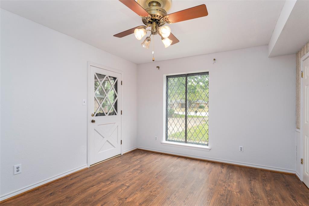 1308 Clover Hill Road Mansfield, TX 76063 - Photo 18 of 40