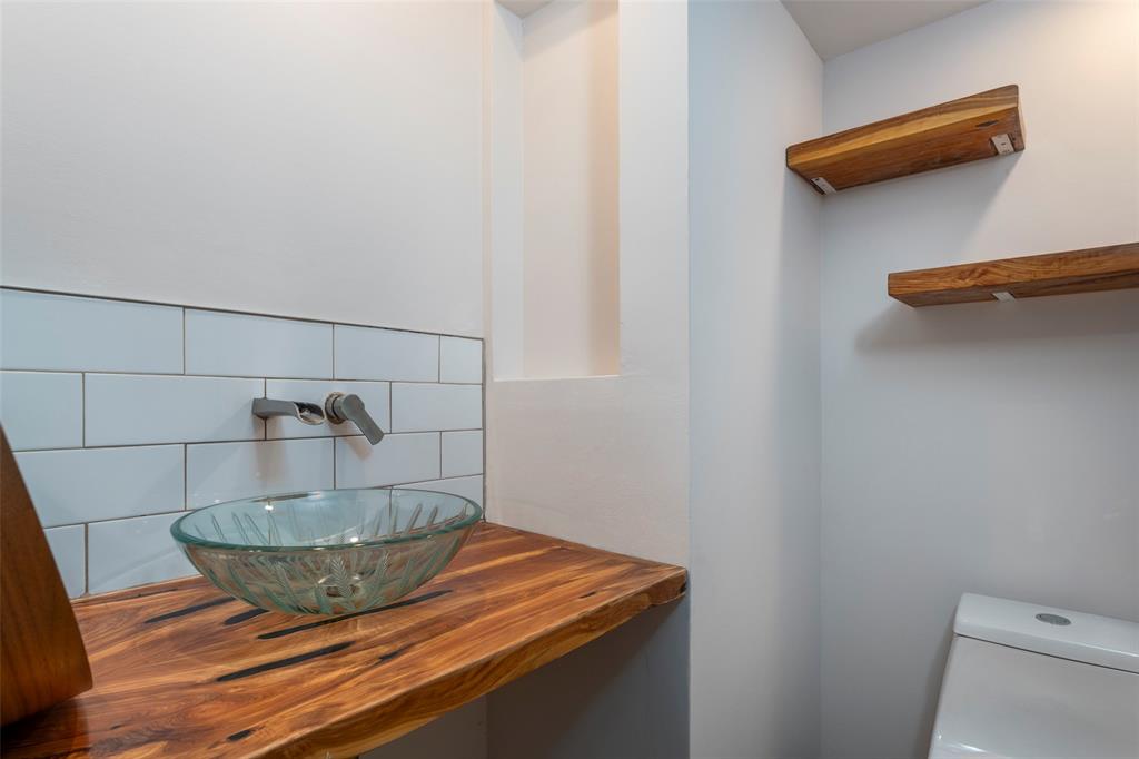 1308 Clover Hill Road Mansfield, TX 76063 - Photo 19 of 40