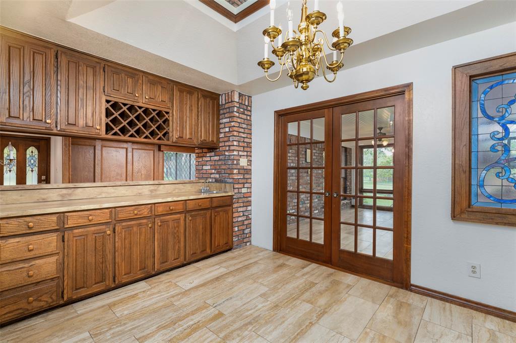 1308 Clover Hill Road Mansfield, TX 76063 - Photo 10 of 40