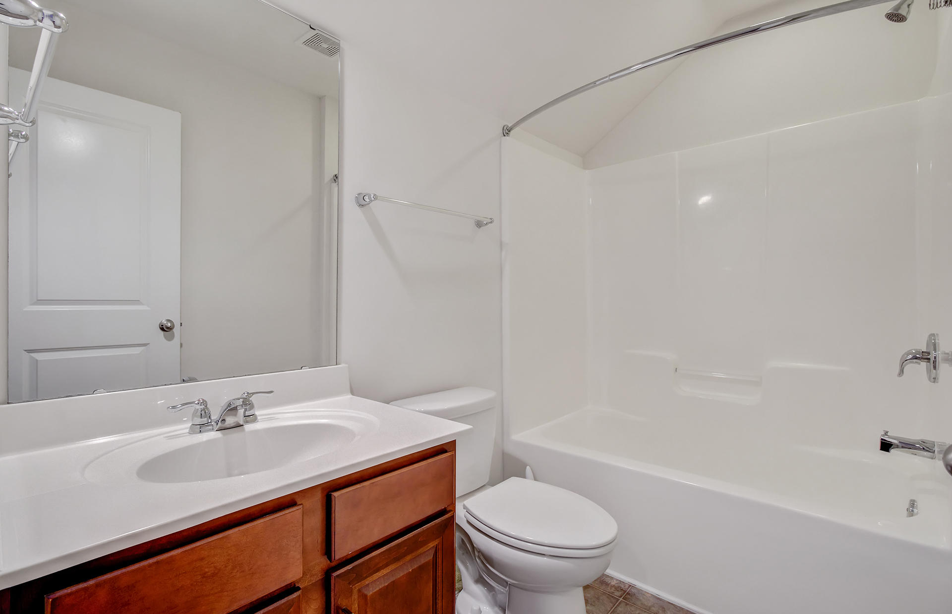 2034 Triple Crown Lane Ridgeville, SC 29472 - Photo 27 of 35 3rd story bathroom