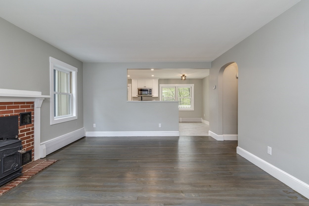 50 Piscataqua Road Dover, NH 03820 - Photo 5 of 39 Gallery Image 5