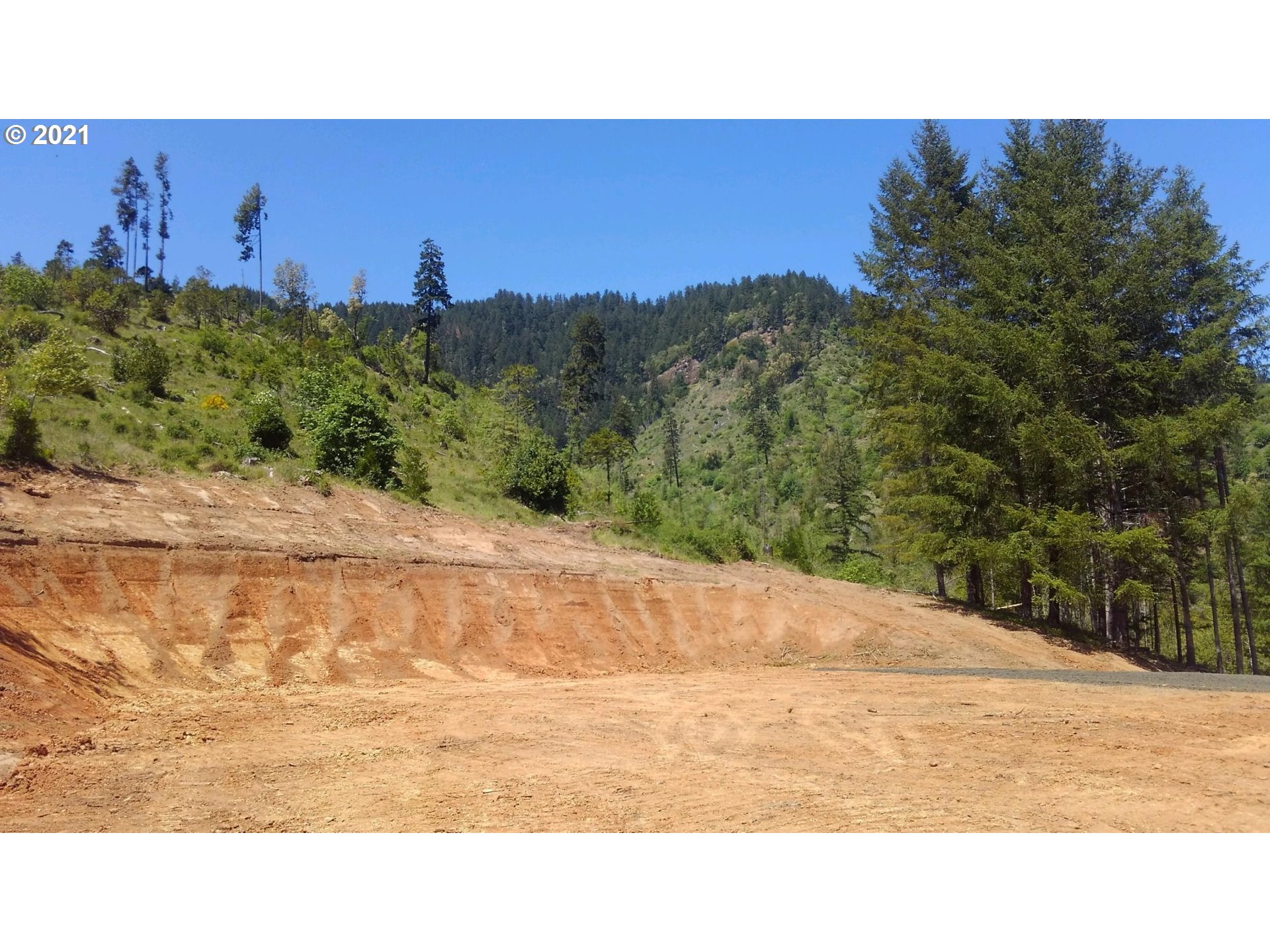 5441 Hubbard Creek Road Umpqua, OR 97486 - Photo 8 of 12 Gallery Image 8