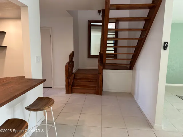 a view of entryway and hall