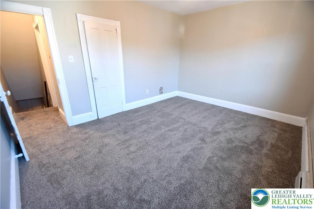 40 North 2nd Street Bangor, PA 18013 - Photo 11 of 18