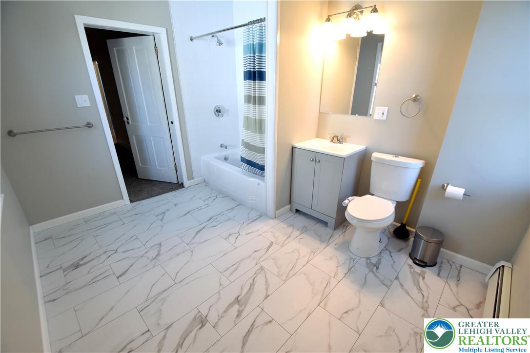 40 North 2nd Street Bangor, PA 18013 - Photo 14 of 18