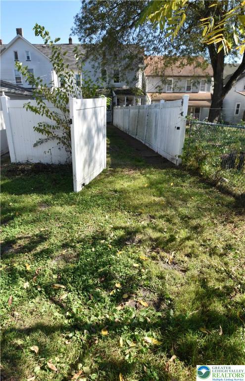 40 North 2nd Street Bangor, PA 18013 - Photo 17 of 18 Room for 2 cars off street