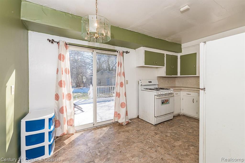 1511 Crescent Street Inkster, MI 48141 - Photo 8 of 17