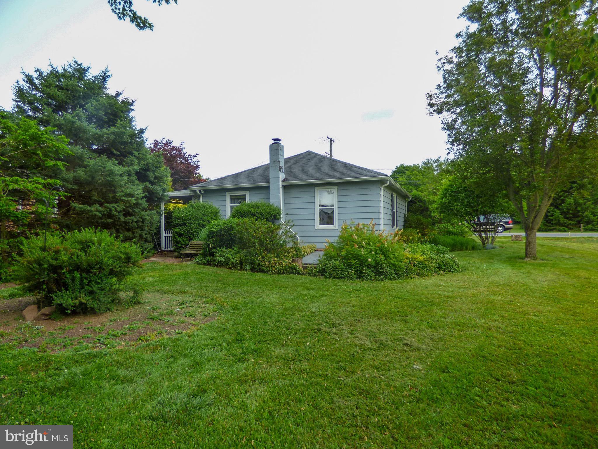 830 Butter Road Dover, PA 17315 - Photo 3 of 32
