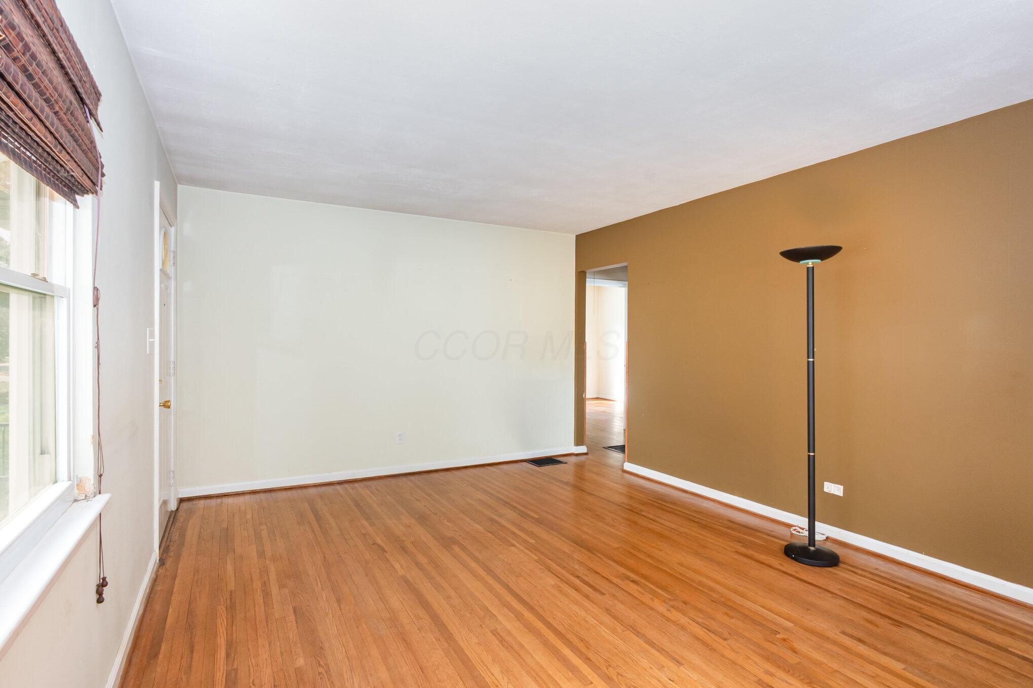 458 Northridge Road Columbus, OH 43214 - Photo 3 of 27 file_910