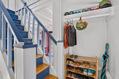 $1,075,000 | 21 Butler Avenue, Oak Bluffs, MA 02557