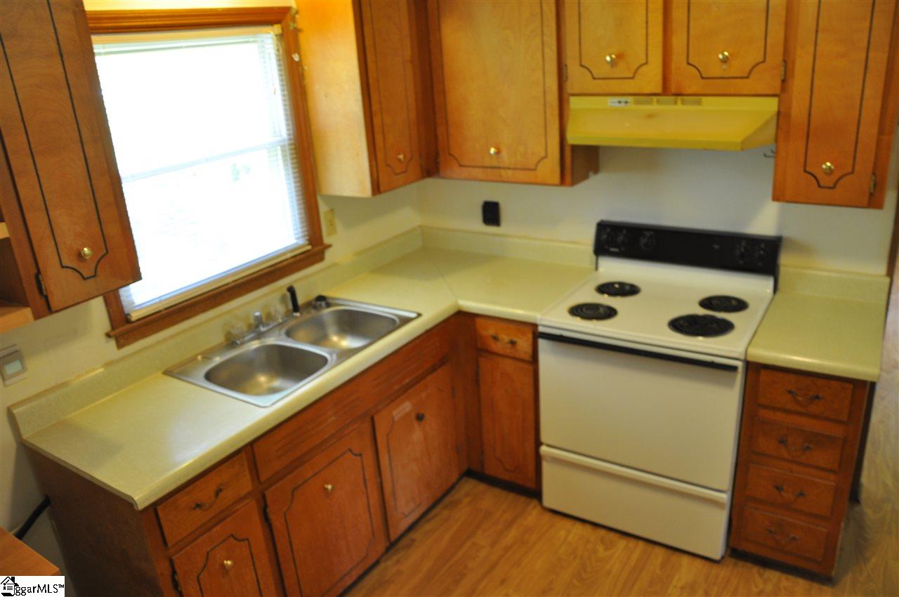 125 Blue Ridge Drive Fountain Inn, SC 29644 - Photo 7 of 18 Gallery Image 7