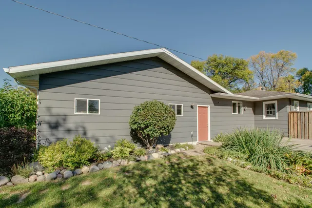 $295,000 | 1415 16th Avenue South, Moorhead, MN 56560