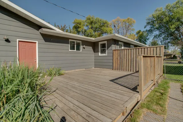 $295,000 | 1415 16th Avenue South, Moorhead, MN 56560