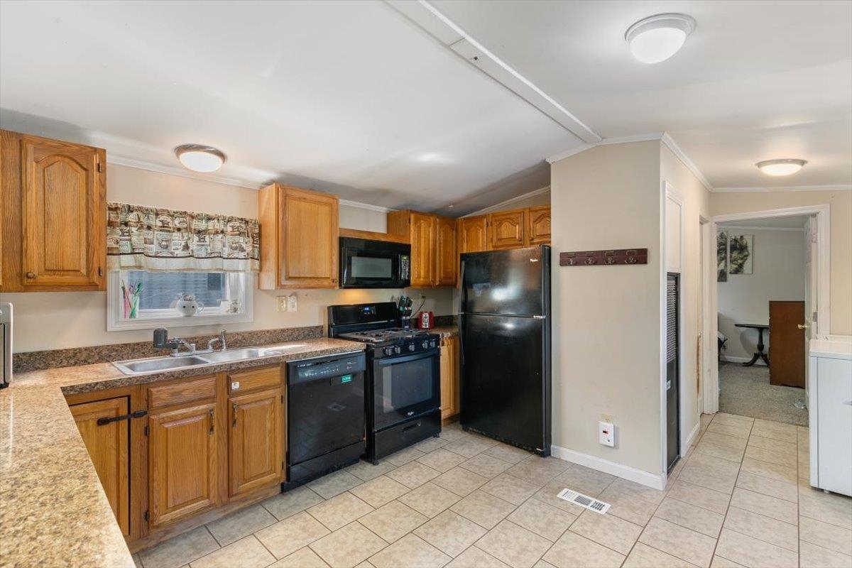 9 Alder Street Exeter, NH 03833 - Photo 12 of 25 Gallery Image 12