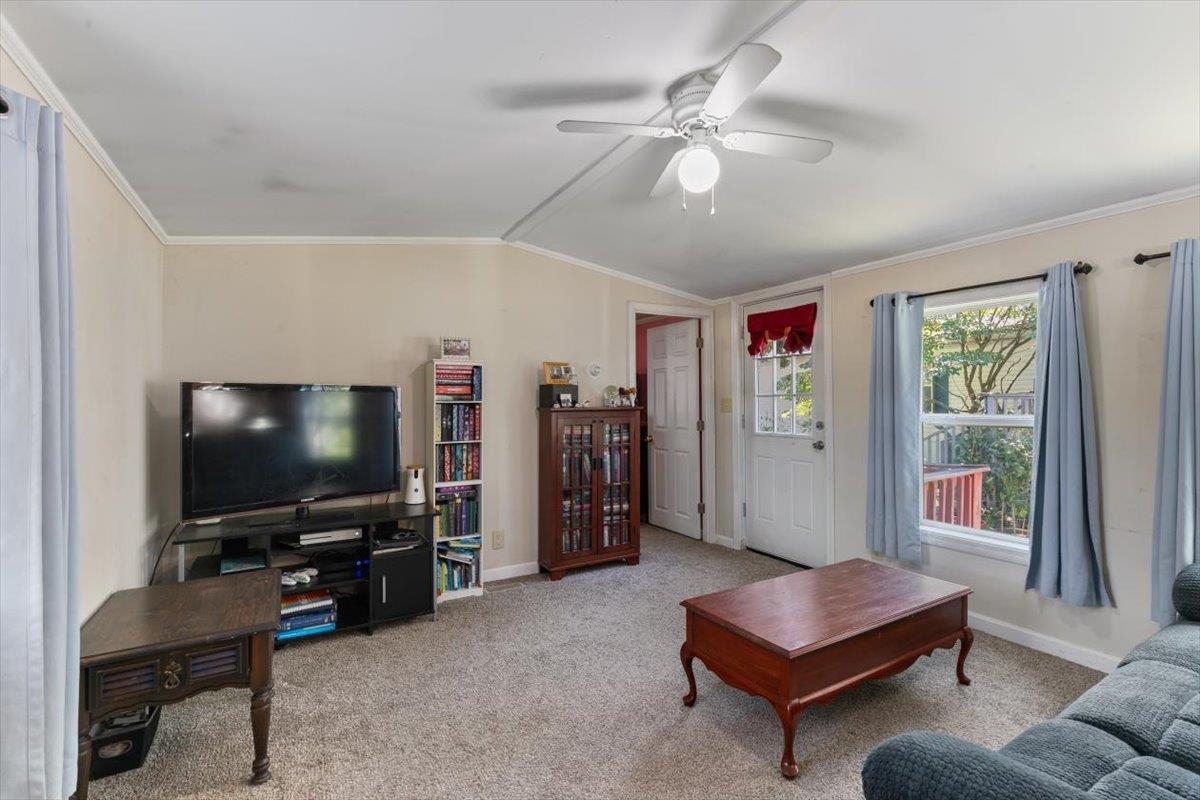 9 Alder Street Exeter, NH 03833 - Photo 6 of 25 Gallery Image 6
