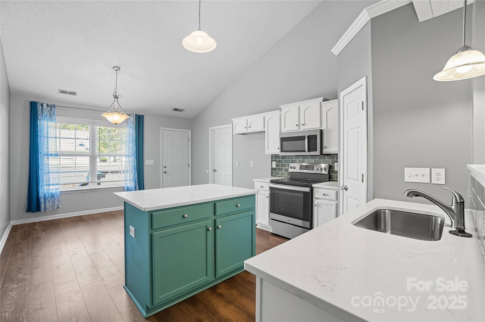 5022 Drake Pond Lane Rock Hill, SC 29732 - Photo 9 of 35 Gallery Image 9