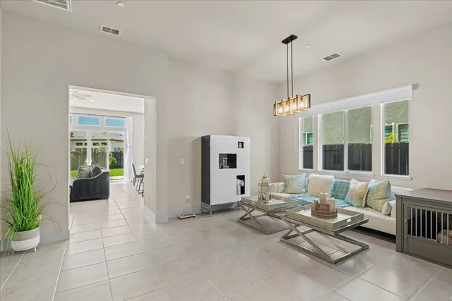 $699,900 | 3715 North Berkeley Avenue, Turlock, CA 95382