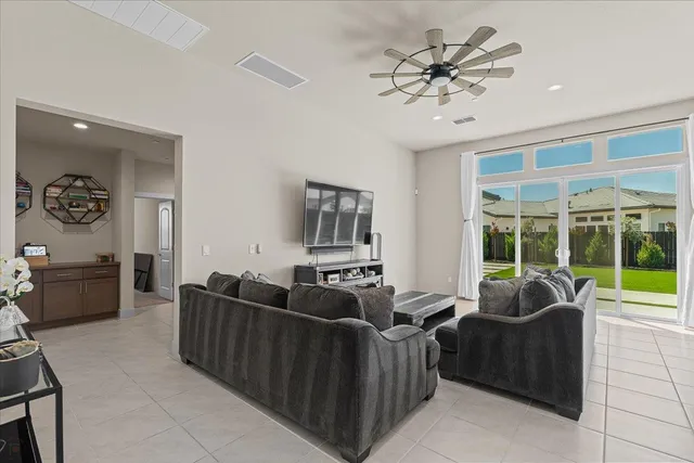 $699,900 | 3715 North Berkeley Avenue, Turlock, CA 95382