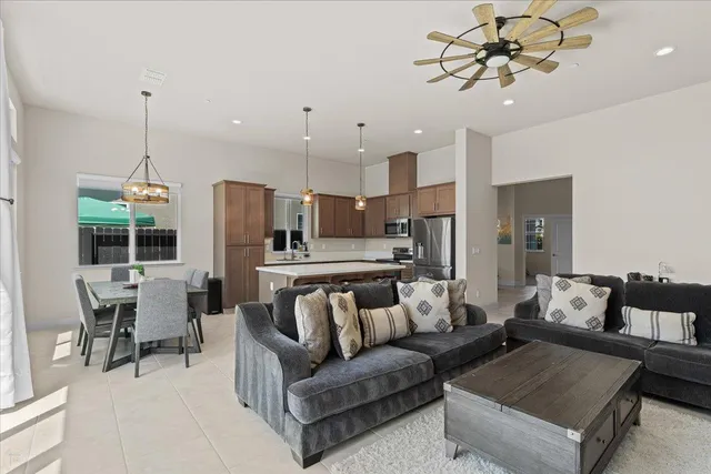 $699,900 | 3715 North Berkeley Avenue, Turlock, CA 95382