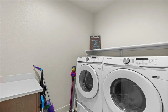 $699,900 | 3715 North Berkeley Avenue, Turlock, CA 95382