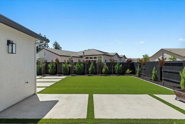 $699,900 | 3715 North Berkeley Avenue, Turlock, CA 95382