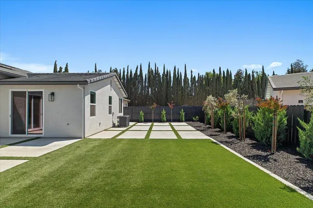 $699,900 | 3715 North Berkeley Avenue, Turlock, CA 95382