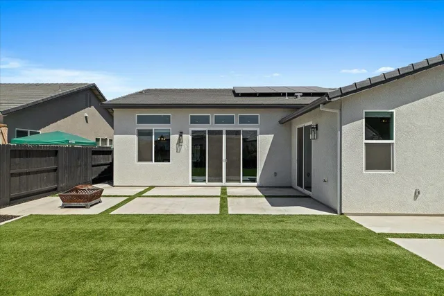 $699,900 | 3715 North Berkeley Avenue, Turlock, CA 95382