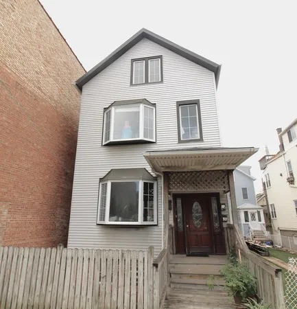 $2,100 | 2470 North Clybourn Avenue, Unit CH2, Chicago, IL 60614