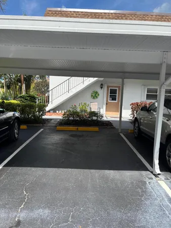 $128,900 | 2950 Southeast Ocean Boulevard, Unit 75, Stuart, FL 34996