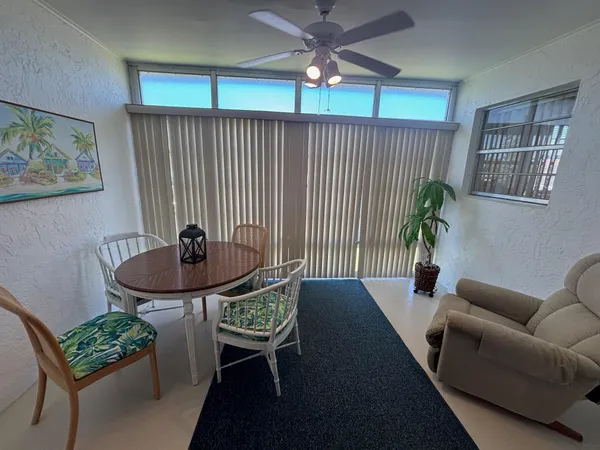 $128,900 | 2950 Southeast Ocean Boulevard, Unit 75, Stuart, FL 34996