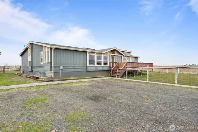 $575,000 | 9468 Road 14 Northeast, Moses Lake, WA 98837