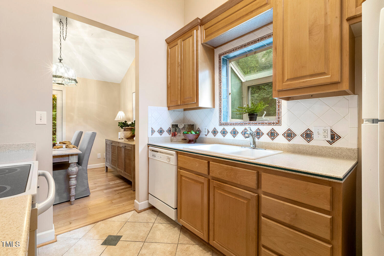 101 Solway Court Cary, NC 27511 - Photo 19 of 61 101 Solway Ct Cary NC 27511-large-021-01