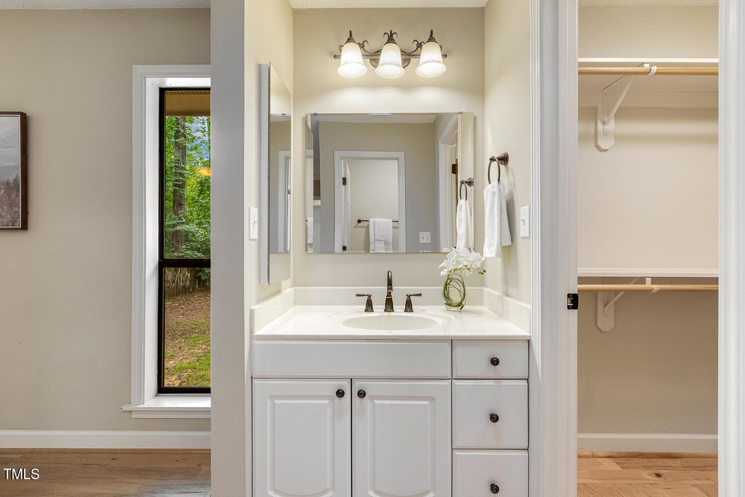 101 Solway Court Cary, NC 27511 - Photo 27 of 61 101 Solway Ct Cary NC 27511-large-029-01